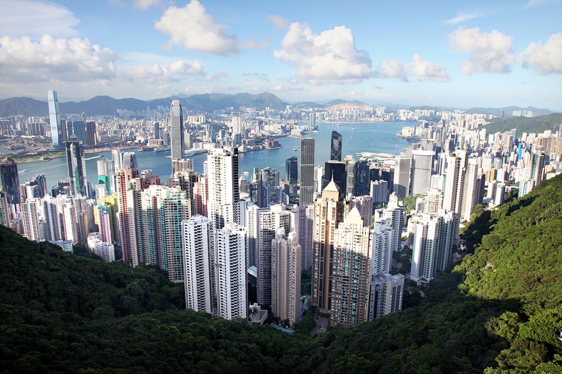 Discover hidden treasures on a hike through Victoria Peak | SCAD.edu